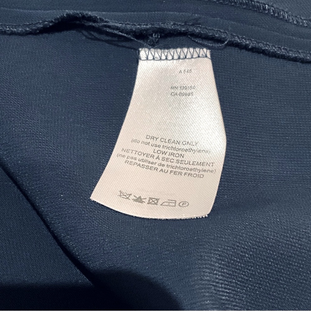 THE ROW NAVY TOP. - Picture 6 of 6